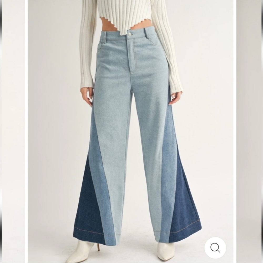 NWOT Colorblock Flare Jeans